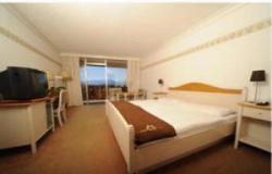 ���� ����� L`Etrier 4*
