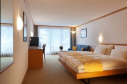 ���� ����� Tschugge 4*