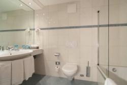 ���� ����� Tschugge 4*