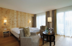 ���� ����� Adula 4*