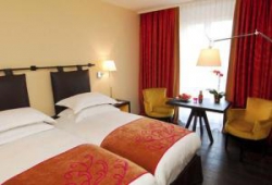 ���� ����� Eastwest 4*