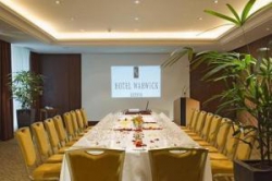 ���� ����� Le Warwick 4*