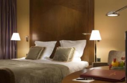 ���� ����� Le Warwick 4*