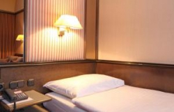���� ����� Monopol 4*