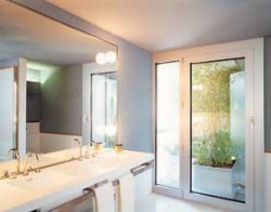 ���� ����� The Hotel 4*