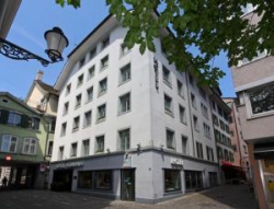 ���� ����� Helmhaus 4*