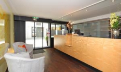 ���� ����� Helmhaus 4*