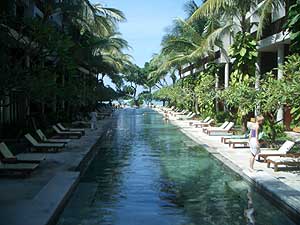 ���� ����� The Oasis Beach Resort Spa 3*