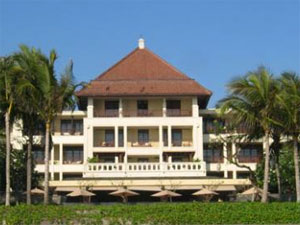 ���� ����� The Legian Bali 5*