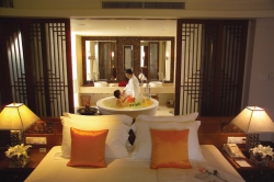 ���� ����� Crowne Plaza Hainan Spa & Beach Resort 5*