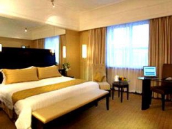 ���� ����� Merry Rendzevours 4*