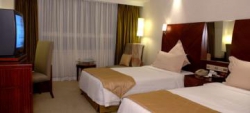 ���� ����� Merry Rendzevours 4*