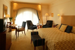 ���� ����� Langham 5*