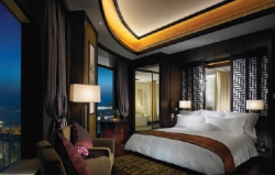 ���� ����� Langham Place 5*