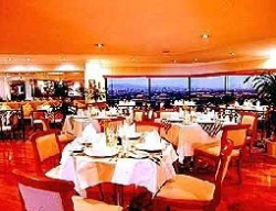 ���� ����� Capital 4*