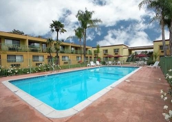 ���� ����� Comfort Inn & Suites 4*