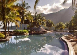 ���� ����� Holiday Inn Damai Lagoon 4*