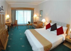 ���� ����� Crown Plaza Riverside 5*