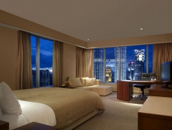 ���� ����� Traders Hotel 5*
