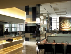 ���� ����� Traders Hotel 5*