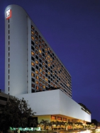 ���� ����� Traders Hotel 5*