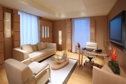   Angsana Hotel & Suites Dubai 5*