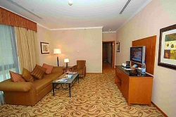   Country Club Hotel 4*
