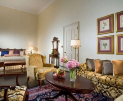 ���� ����� Raffles 5*
