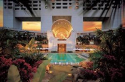 ���� ����� The Ritz-Carlton Millenia Singapore 5*