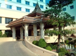 ���� ����� Krungsri River 4*
