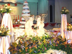 ���� ����� The Twin Towers 4*