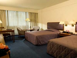 ���� ����� The Twin Towers 4*