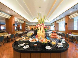 ���� ����� The Twin Towers 4*