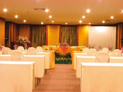 ���� ����� Jomtien Thani ��tel 3*