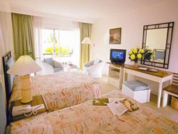 ���� ����� Central Wong Amat 4*