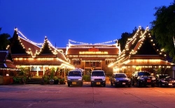 ���� ����� Baan Sukhothai 3*