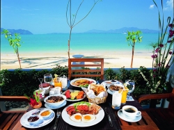 ���� ����� By The Sea 3*