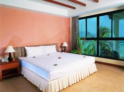 ���� ����� By The Sea 3*
