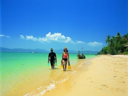 ���� ����� By The Sea 3*