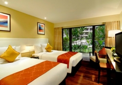 ���� ����� Courtyard By Marriott Phuket At Surin Beach 4*
