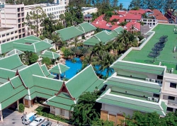   Holiday Inn (Phuket) 4*