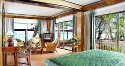 ���� ����� Mom Tri's BoathouseE 4*