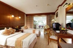 ���� ����� Hotel Courtyard by Marriott Patong Beach ex Phuket Grand Tropikana 3*