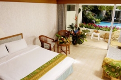 ���� ����� Hotel Courtyard by Marriott Patong Beach ex Phuket Grand Tropikana 3*