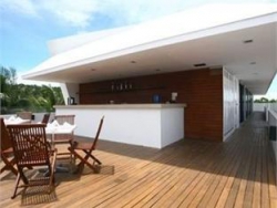 ���� ����� The Tides 4*
