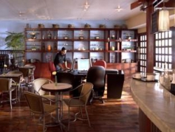 ���� ����� Traders Manila 5*