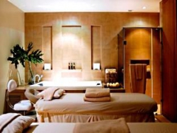 ���� ����� Discovery Suites 4*