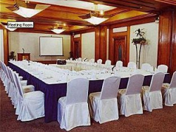 ���� ����� Holiday Inn Galleria Manila 4*