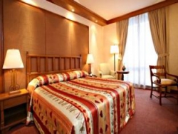 ���� ����� Waterfront Manila Pavilion Hotel and Casino 4*