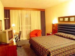 ���� ����� Quality Hotel Curitiba 4*